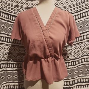 🥰 🤑 light pink blouse
